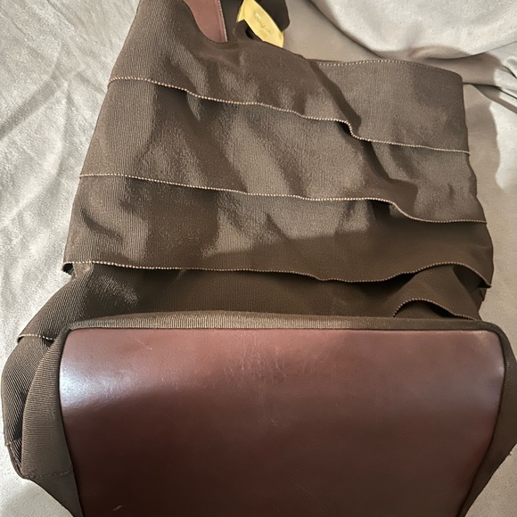 Ferragamo Single Strap Bag - Picture 3 of 4